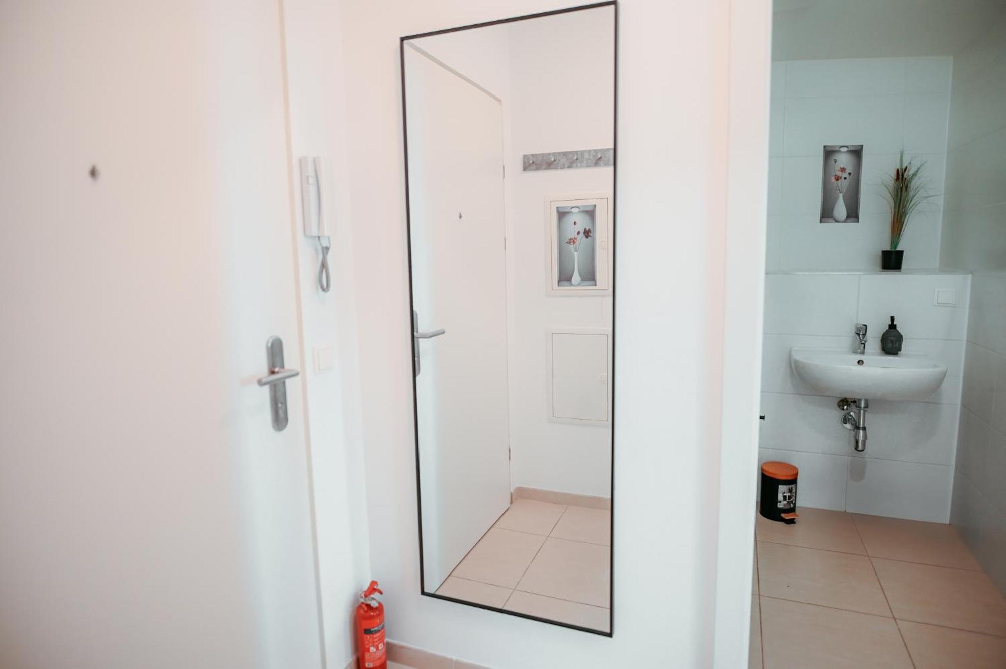 Danube Island Apartment 3 เวียนนา ภายนอก รูปภาพ