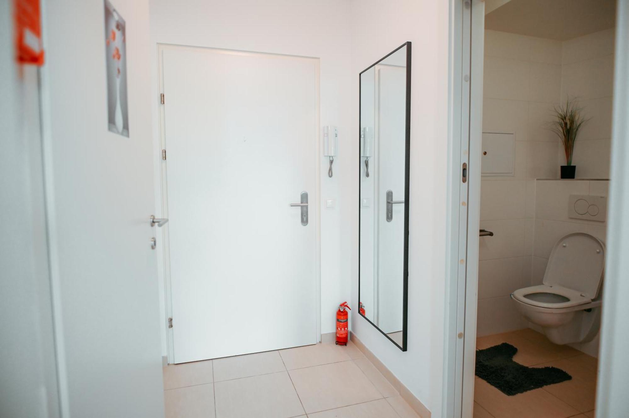 Danube Island Apartment 3 เวียนนา ภายนอก รูปภาพ